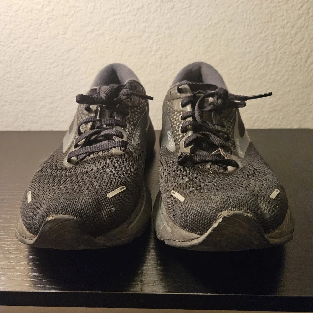 Brooks Ghost 14 Womens Size‎ 9.5 Wide Black Gray Athletic Running Shoes Sneakers